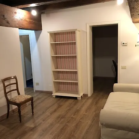 Luxury Ponte Vecchio 아파트